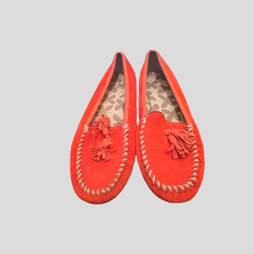 Lands' end size 7.5 orange suede driving shoes loafers with tassels